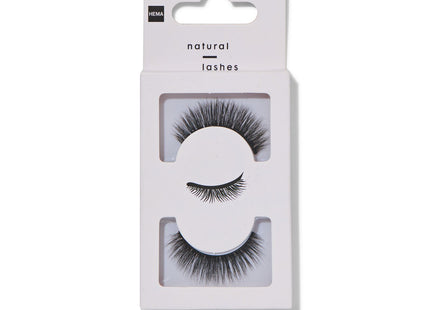 natural eyelashes