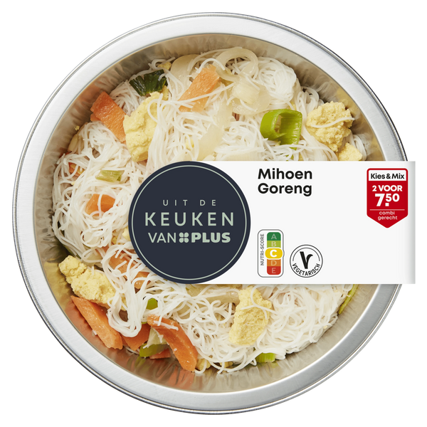 From the kitchen of Mihoen Goreng with onion