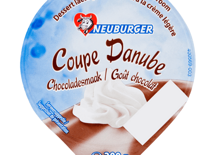 Neuburger Chocolate dessert with cream