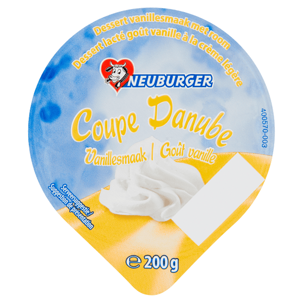 Neuburger Dessert with Creamy Vanilla