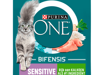Purina One Sensitive cat food rich in turkey