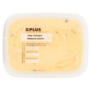 Salat aus Eiern und Schnittlauch aus Freilandhaltung