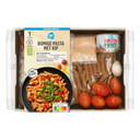 Gesneden verspakket romige pasta met kip