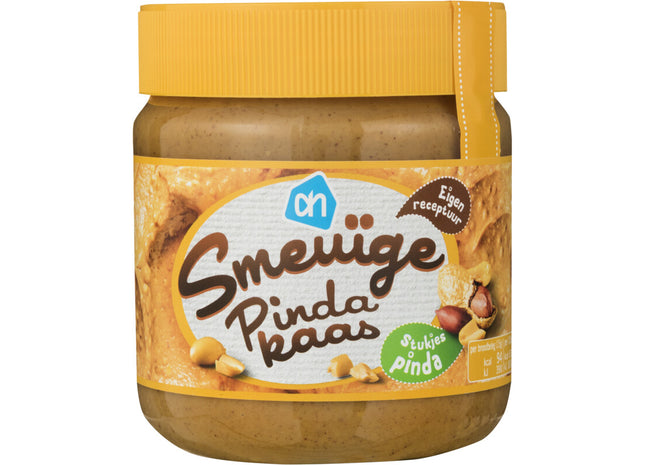 Smeuïge pindakaas met stukjes pinda