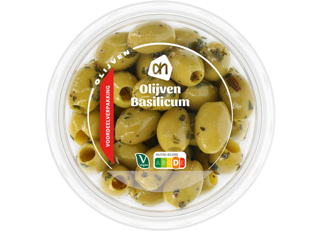 Groene olijven met basilicum