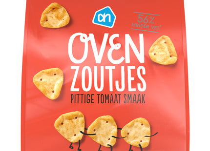 Oven-baked cookies with a spicy tomato flavour