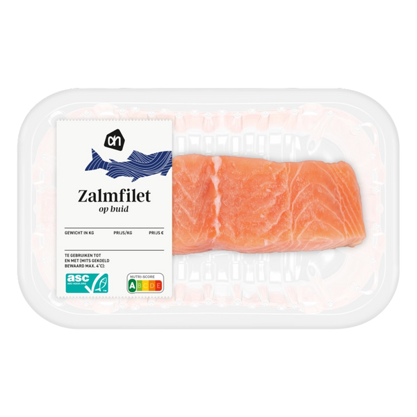 Salmon fillet with skin