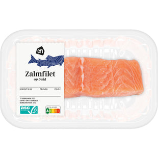 Zalmfilet op huid