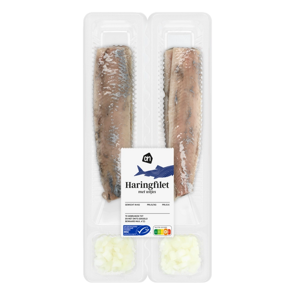 Herring fillet with onions