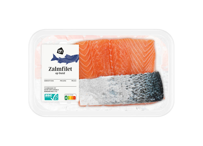 Zalmfilet op huid