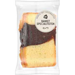 Marmorkuchenscheiben buttern