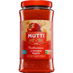 Mutti Tomatensaus met parmigiano reggiano