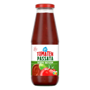 Tomaten passata gezeefd basilicum