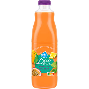 Duo-Getränk mit tropischen Früchten