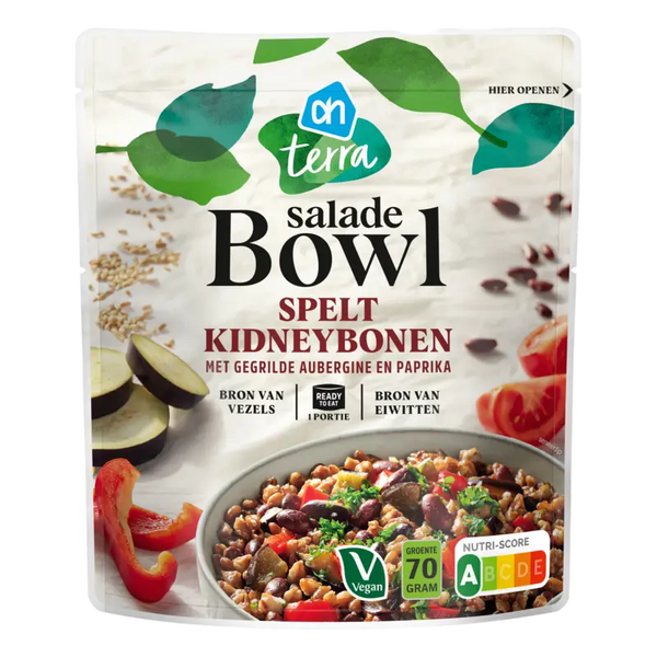 Spelt and kidney bean salad bowl