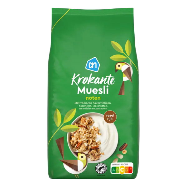 Knuspriges Müsli mit Nüssen