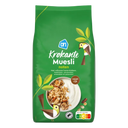 Knuspriges Müsli mit Nüssen