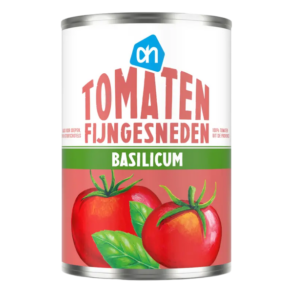 Tomaten fein geschnittener Basilikum