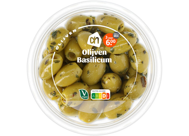 Groene olijven met basilicum