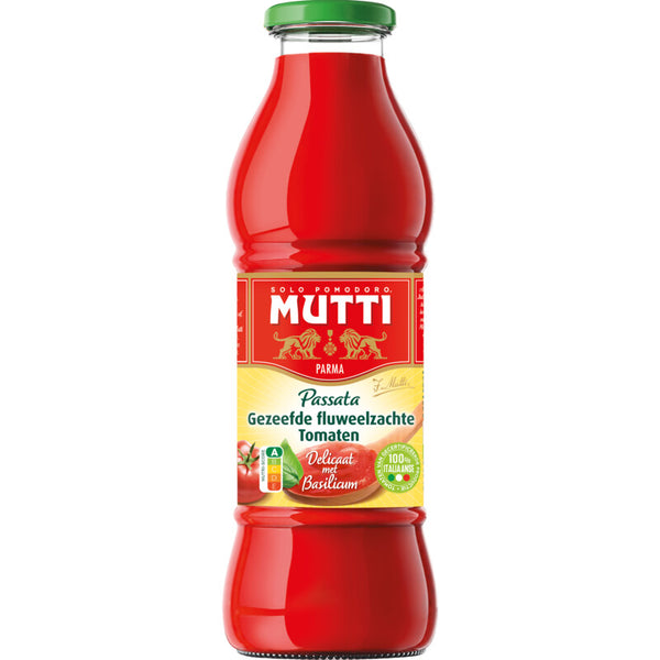 Mutti Passata gezeefde tomaten basilicum