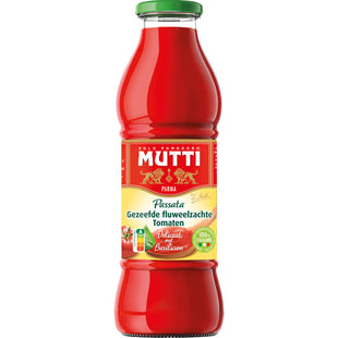 Mutti Passata gezeefde tomaten basilicum