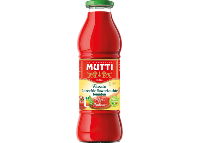 Mutti Passata gezeefde tomaten basilicum