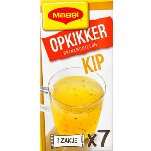 Maggi Opkikker trinkt Hühnerbrühe