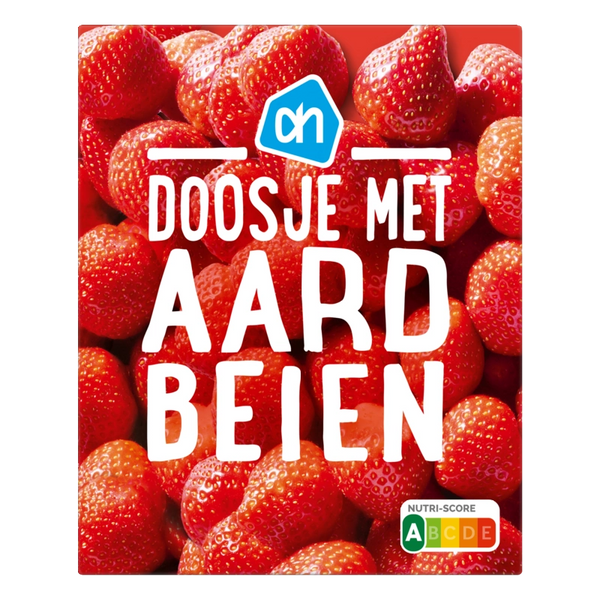 Schälchen mit Erdbeeren