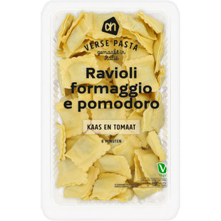 Verse ravioli formaggio e pomodoro