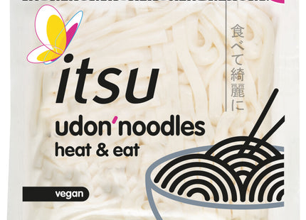 Itsu Udon-Nudeln erhitzen und essen