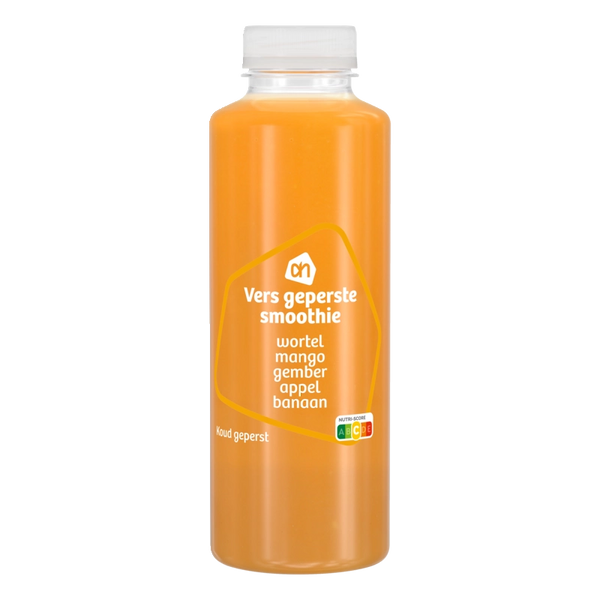 Frischer Smoothie Karotte Mango Ingwer