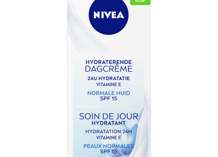 NIVEA Feuchtigkeitsspendende Tagescreme LSF 15 für normale Haut