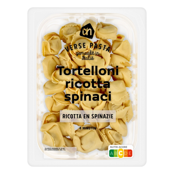 Fresh green tortelloni with ricotta and spinach