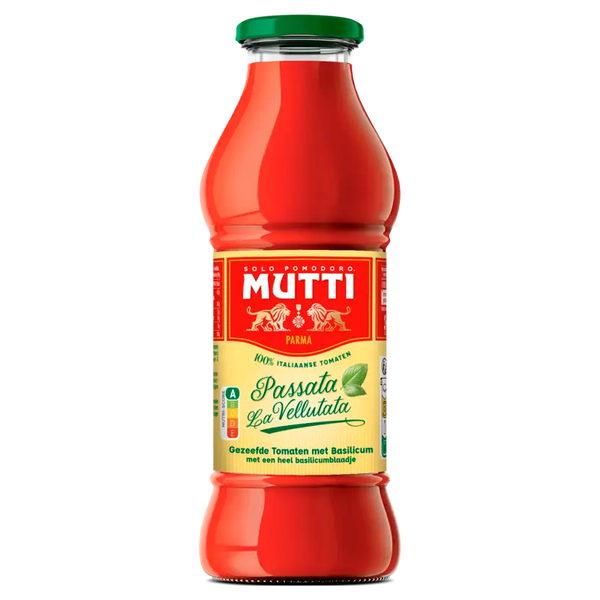 Mutti Passata gezeefde tomaten basilicum