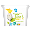 Low-fat quark with low-fat vanilla yogurt