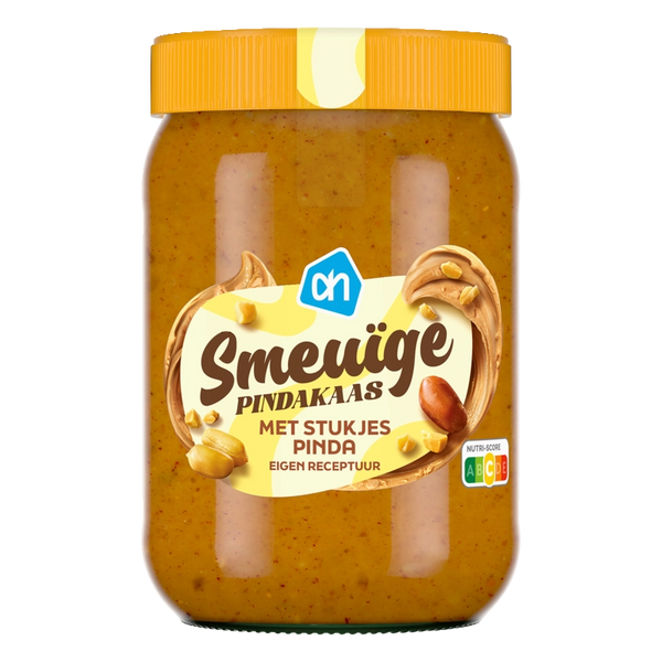 Smeuïge pindakaas stukjes noot