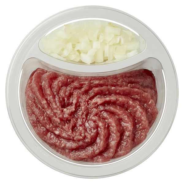 Steak tartare with onions